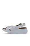 Bueno Shoes Beyaz Deri Kadın Dolgu Topuklu Sandalet 01wy5701