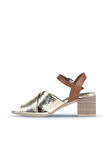 Bueno Shoes Altın Parlak Deri Kadın Topuklu Sandalet 01wa2810