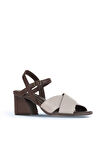 Bueno Shoes Gri Kahve Deri Kadın Topuklu Sandalet 01wa3500