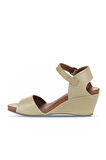 Bueno Shoes Haki Deri Kadın Dolgu Topuklu Sandalet 01wj1503
