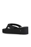Bueno Shoes Siyah Kum Simli Kadın Dolgu Topuklu Terlik 26wt230064