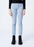Slim Fit Dar Kesim Normal Bel Esnek Mavi Kadife Pantolon