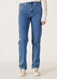 Wrangler Yüksek Bel Dar Paça Regular Fit Sarı Kadın Denim Pantolon W27M68231-Sarı