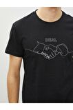 Erkek Siyah Pamuklu Bisiklet Yaka Kısa Kollu Baskılı T-Shirt