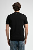 JOHNSON Siyah Bisiklet Yaka Baskılı Standard Fit Erkek Tshirt