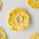 Şekersiz Ananas Meyve Kurusu Cipsi - 50 Gr. (Yüksek Aroma - Kokteyl Meyvesi - Katkı Koruyucu İçermez)