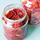 Ev Yapımı Naturel Sızma Zeytinyağlı Bilye Dağ Kekikli Kahvaltılık Kuru Domates Cam Kavanoz-500 Gr.