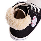 Papulin Erkek Yürüme Öncesi Erkek Bebek