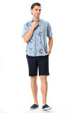 Kısa Kol Pamuklu Baskılı Erkek Yazlık Gömlek Buz Mavi Bmv