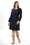 Uzun Kol Hayat Bağlamalı Sonbahar ve Kışlık Nakışlı Otantik Kısa Penye Viskon Elbise Lacivert Lcvt
