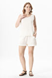 Beli Lastikli Duru Fırfır Detaylı Müslin Yazlık Kısa Şort Kırık Beyaz KrkByz