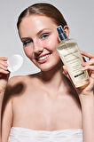 Invierno Barcelona LLC. Yaşlanma Kırışıklık Önlemeye Yardımcı Cilt Tonu Eşitleyici Vitamin C Makyaj Temizleme Suyu 250 ml