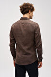 Kahve Dynamic Fit Düğmeli Yaka Düz Uzun Kollu Cepsiz %100 Keten Gömlek