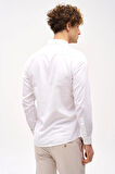 Beyaz Dynamic Fit  Düğmeli Yaka Düz Uzun Kollu Cepsiz Pamuklu Gömlek