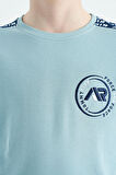 Açık Mavi Omuz Baskı Detaylı Standart Kalıp O Yaka Erkek Çocuk T-Shirt - 11121 | 4-5 Yaş