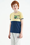 Sarı Baskı Detaylı Renk Bloklu Standart Kalıp O Yaka Erkek Çocuk T-Shirt - 11107 | 4-5 Yaş