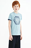 Açık Mavi Kol Ucu Renkli Detaylı Baskılı Standart Kalıp Erkek Çocuk T-Shirt - 11156 | 5-6 Yaş