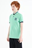 Su Yeşili Yakası Renk Bloklu Baskı Detaylı Standart Kalıp Erkek Çocuk T-Shirt - 11111 | 8-9 Yaş