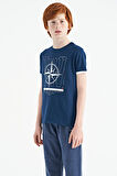 İndigo Pusula Baskılı Standart Kalıp O Yaka Erkek Çocuk T-Shirt - 11106