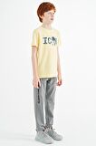 Sarı Ön Yazı Nakışlı O Yaka Standart Kalıp Erkek  Çocuk T-Shirt - 11118 | 10-11 Yaş