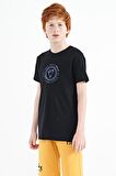 Lacivert Nakış İşleme Detaylı O Yaka Standart Kalıp Erkek Çocuk T-Shirt - 11115 | 8-9 Yaş