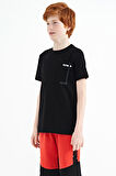 Siyah Cep Detaylı O Yaka Standart Kalıp Erkek Çocuk T-Shirt - 11120 | 3-4 Yaş