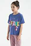 Açık Eflatun Renki Yazı Baskılı O Yaka Oversize Kısa Kollu Kız Çocuk T-Shirt - 75112 | 10-11 Yaş