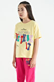 Sarı Renki Yazı Baskılı O Yaka Oversize Kısa Kollu Kız Çocuk T-Shirt - 75112 | 11-12 Yaş