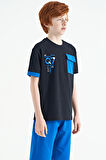 Lacivert O Yaka Oversize Cep Detaylı Erkek Çocuk T-Shirt - 11152 | 9-10 Yaş