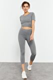 Gri Melanj Kısa Kollu Dar Kalıp O Yaka Kadın Crop Top - 97149 | L
