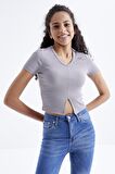 Gri Basic Önü Yırtmaçlı V Yaka Kadın Crop Top - 97206 | M