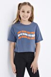 Petrol Oversize Renkli Yazı Baskılı Düşük Omuz O Yaka Kız Çocuk Crop T-Shirt  - 75038 | 7-8 Yaş