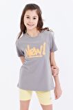Gri Basic Yazı Baskılı O Yaka Rahat Form Kız Çocuk T-Shirt - 75041 | 8-9 Yaş