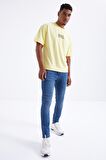 Sarı Mars Yazı Nakışlı O Yaka Erkek Oversize T-Shirt   - 88104 | XXL