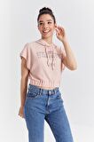 Somon Kapüşonlu Yazı Baskılı Beli Lastikli Bürümcük Kumaş Kadın Crop Top T-Shirt  - 97230 | M