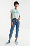 Su Yeşili Yazı Baskılı Kapüşonlu Oversize Bürümcük Kumaş Kadın Crop Top T-Shirt  - 97229 | M