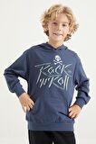 Petrol Baskı Detaylı Standart Kalıp Kapüşonlu Erkek Çocuk Sweatshirt - 11002 | 7-8
