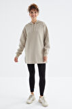 Koyu Bej Reglan Kol Renk Detaylı Basıc Kapüşonlu Oversize Tunik - 97242 | S