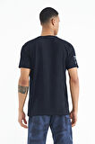 Lacivert Ön Ve Kol Baskı Detaylı Standart Form O Yaka Erkek T-shirt - 88213 | M