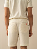 Ekru Regular Fit Pamuklu Şort