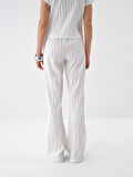 Beyaz Regular Fit  Pantolon