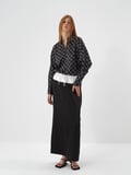 Xint Siyah İpeksi Saten Oversize Etek