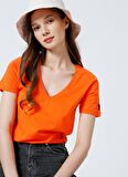 Fabrika Teyo V Yaka Basic Düz Turuncu Kadın T-Shirt