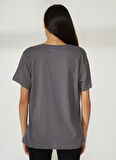 Antrasit Kadın V Yaka Kısa Kollu Baskılı T-Shirt W-MERCAN