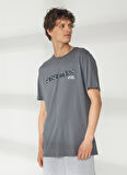 Discovery Expedition Antrasit Erkek Bisiklet Yaka Kısa Kollu Relaxed Baskılı T-Shirt HOLDEN