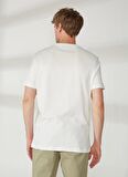 Discovery Expedition Bisiklet Yaka Baskılı Kırık Beyaz Erkek T-Shirt YELKEN