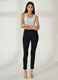 Guess Normal Bel Normal Paça Dar Siyah Kadın Denim Pantolon 1981 SKINNY - ECO NEW CARRIE B. SS