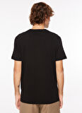 Discovery Expedition Siyah Erkek Bisiklet Yaka Baskılı T-Shirt D3WM-TST5