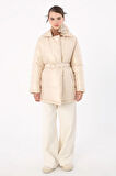Ekru-Kalpli Kemer Aksesuarlı Şişme Mont