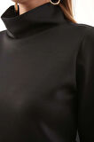 Siyah-Dik Yaka Kolu Yırtmaçlı Scuba Bluz